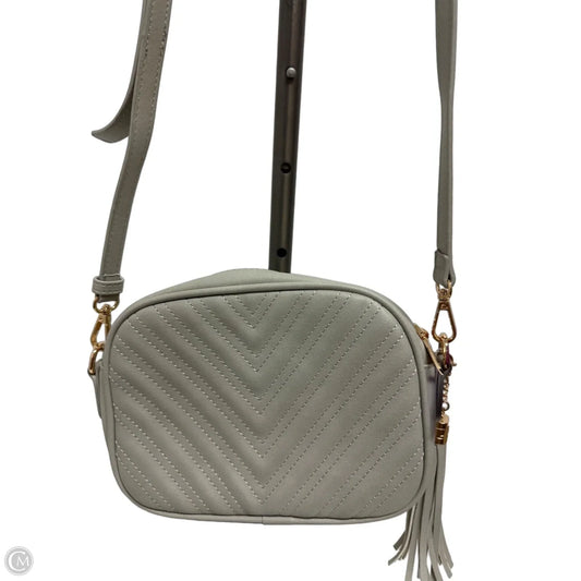 Crossbody By Clothes Mentor, Size: Medium