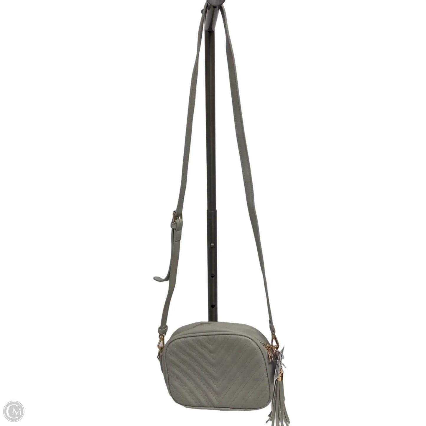 Crossbody By Clothes Mentor, Size: Medium
