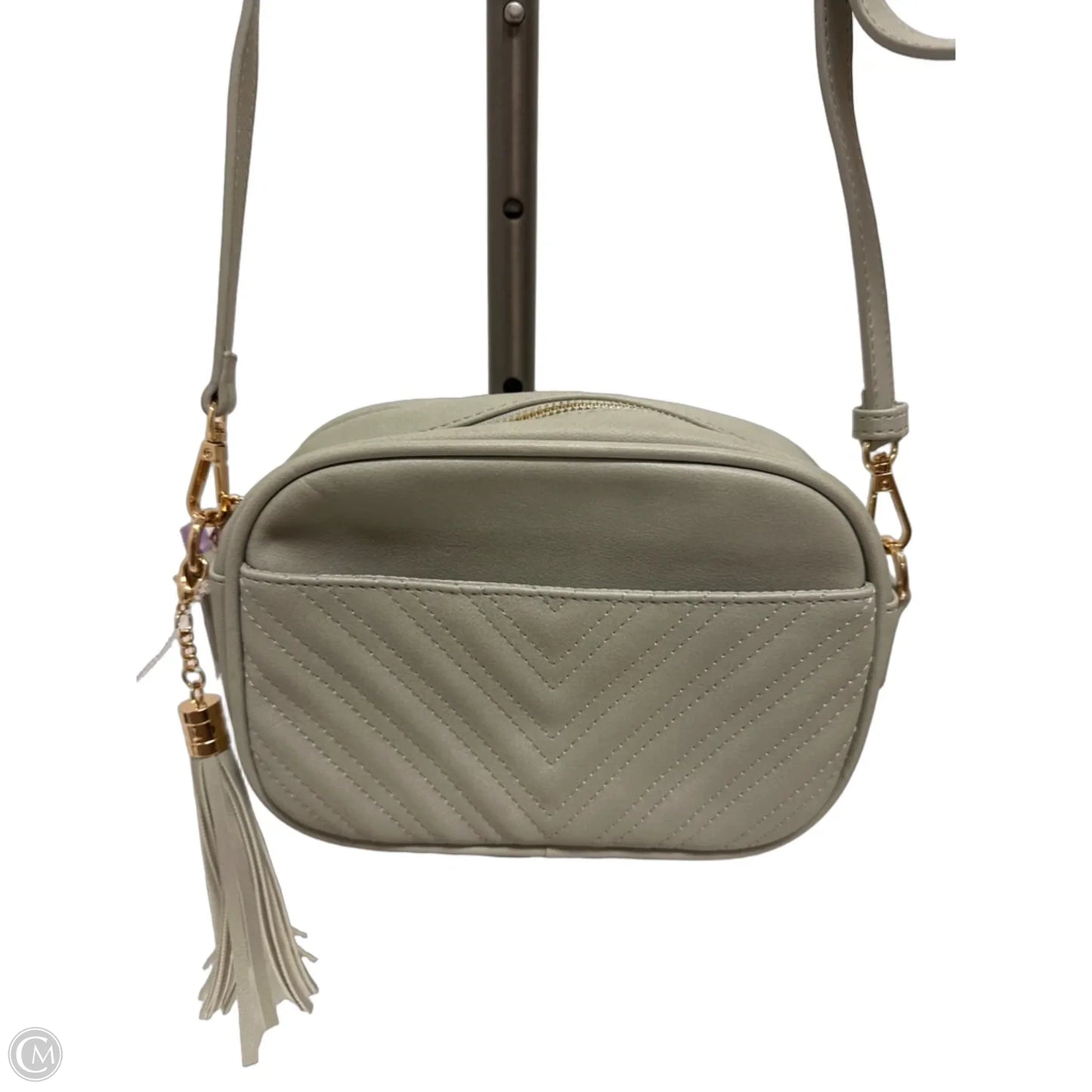 Crossbody By Clothes Mentor, Size: Medium