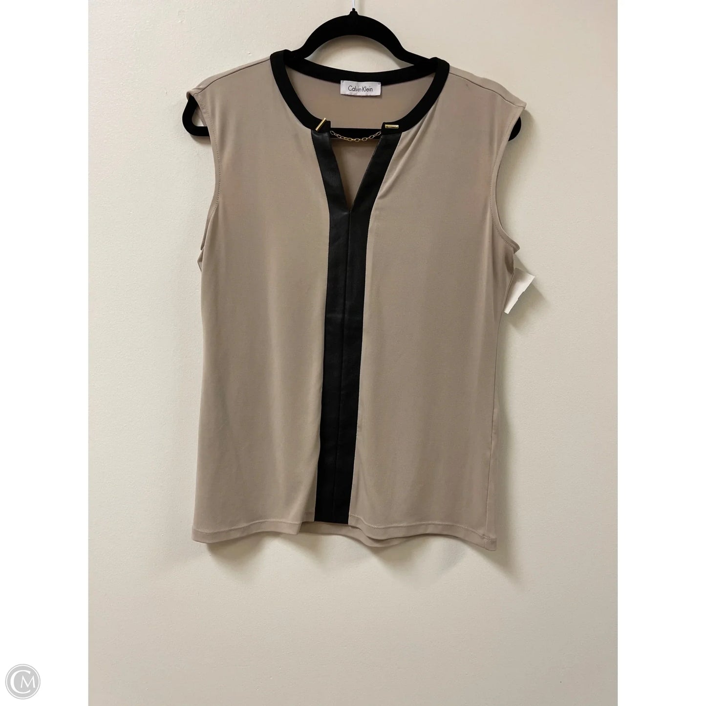 Top Sleeveless By Calvin Klein In Cream, Size: M