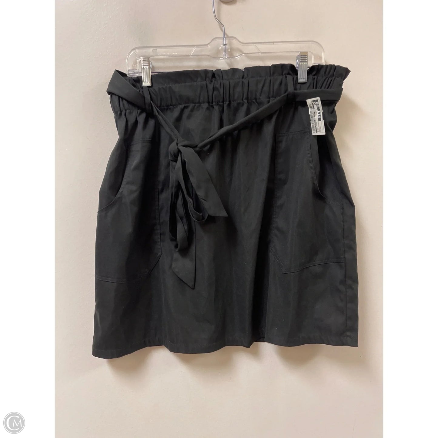 Skirt Midi By Clothes Mentor In Black, Size: 16