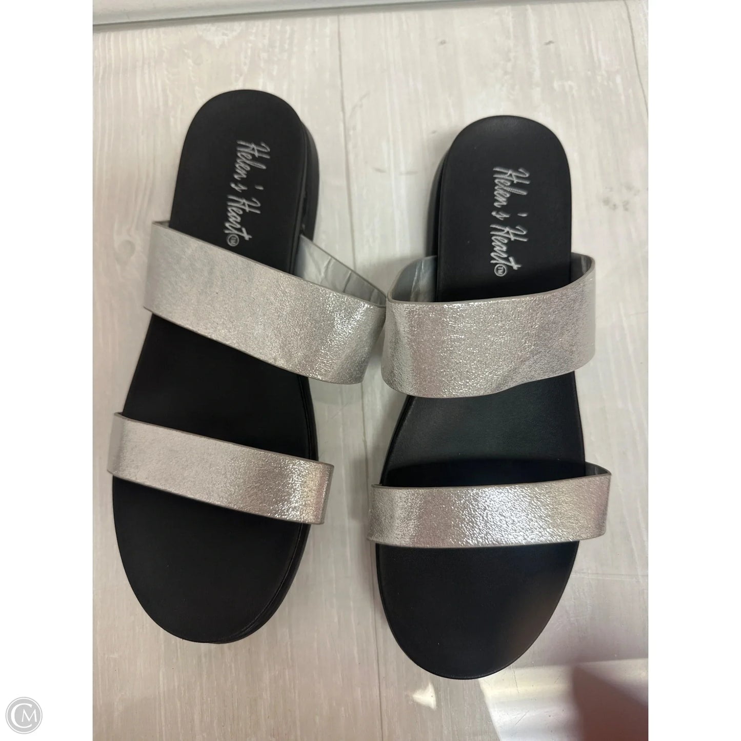 Sandals Flats By Clothes Mentor In Silver, Size: 10