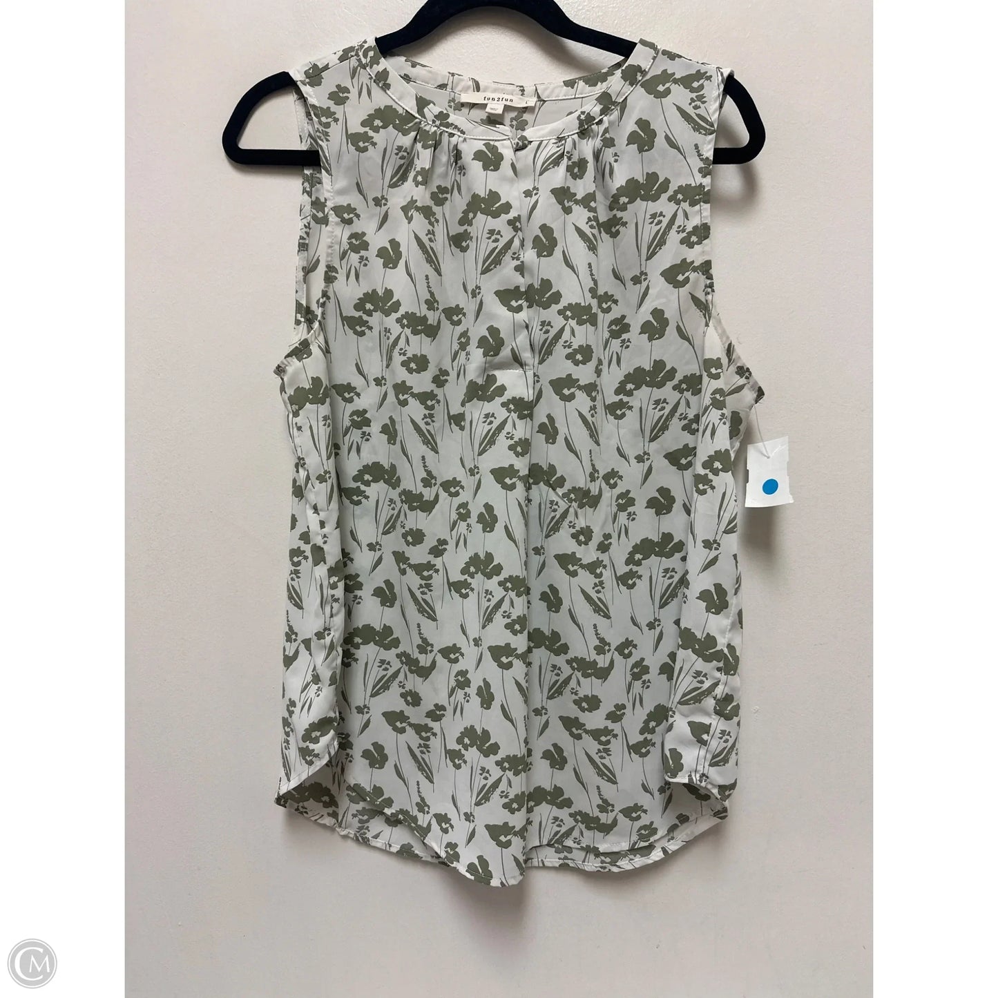 Top Short Sleeve By Clothes Mentor In Green & White, Size: M
