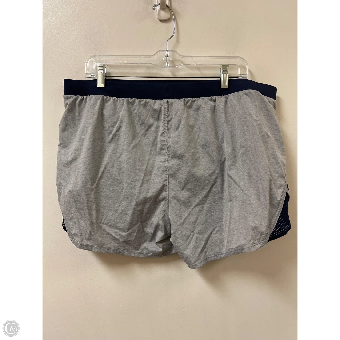 Athletic Shorts By Under Armour In Grey, Size: Xl