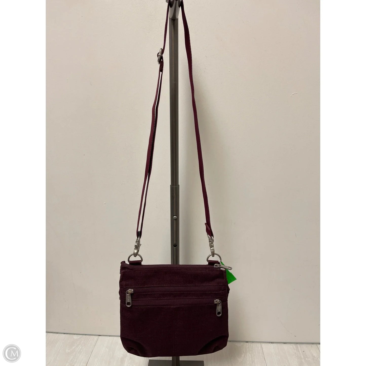 Crossbody By Clothes Mentor, Size: Medium