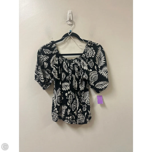 Top Short Sleeve By Grace In Black & White, Size: S