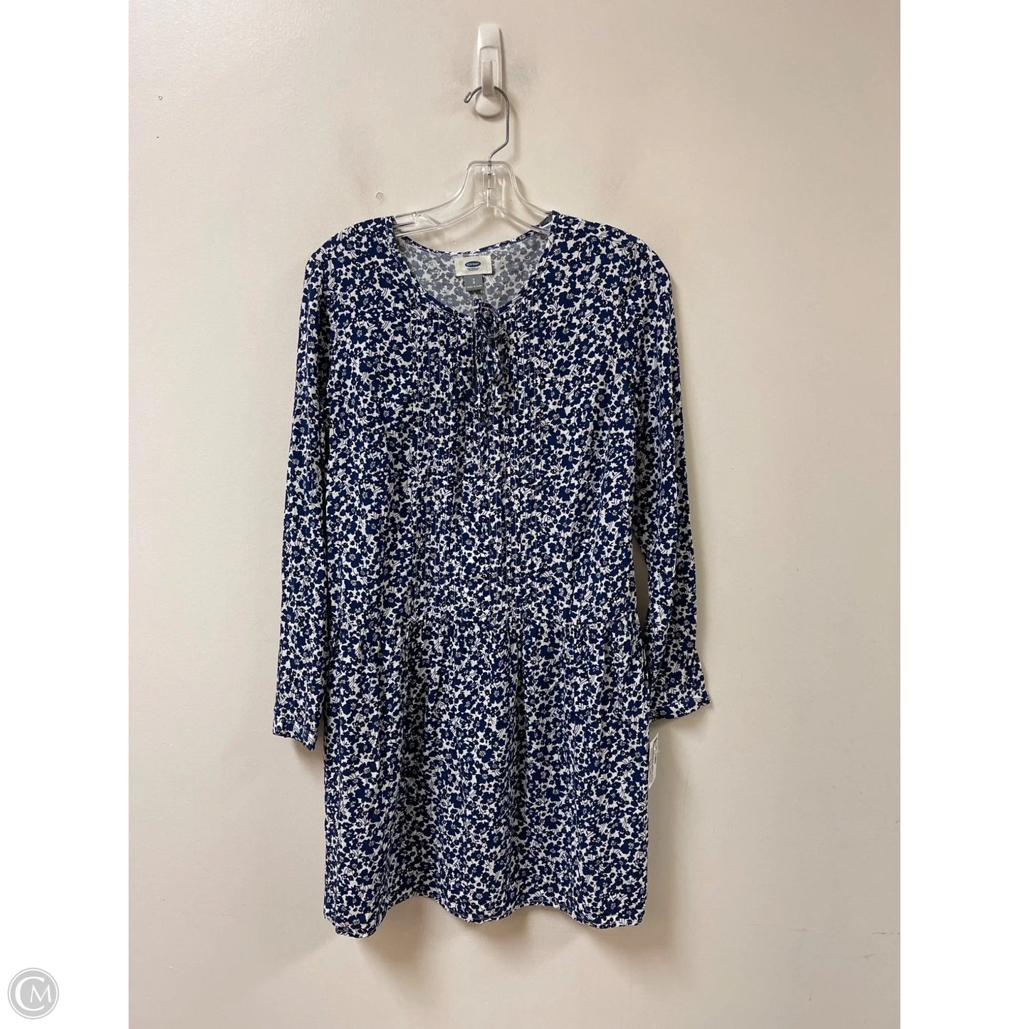 Dress Casual Short By Old Navy In Blue & White, Size: S