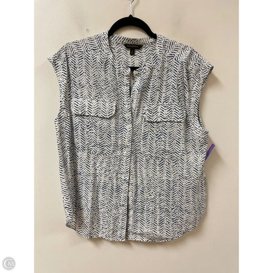Blouse Short Sleeve By Banana Republic In Blue & White, Size: M