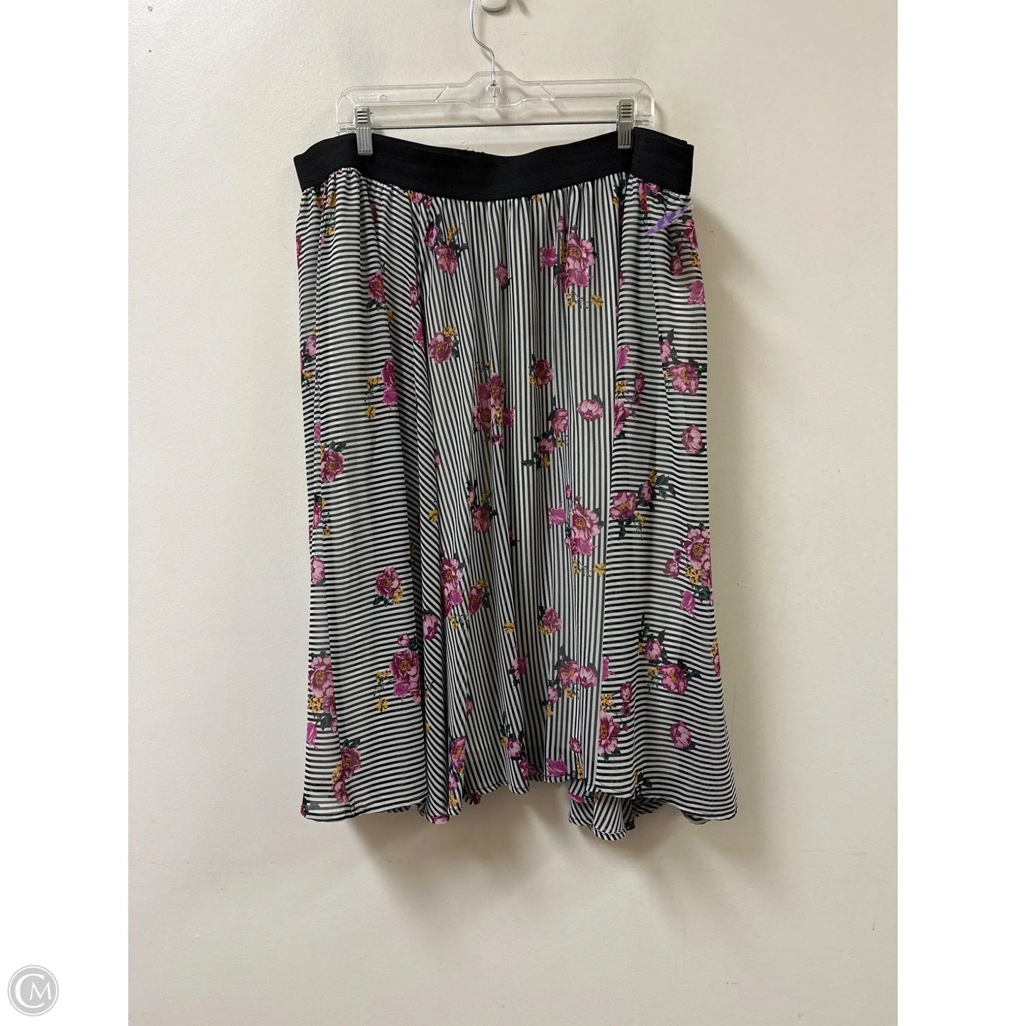 Skirt Midi By Torrid In Striped Pattern, Size: 24