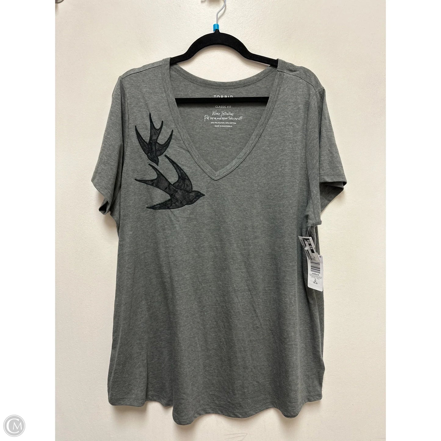Top Short Sleeve By Torrid In Grey, Size: 2x