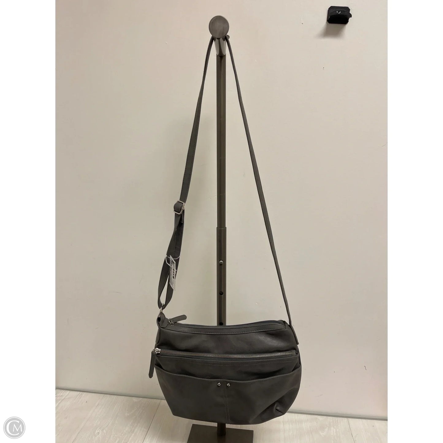 Crossbody By Clothes Mentor, Size: Medium