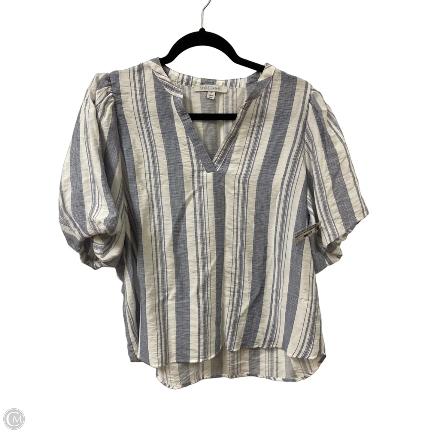 Top Short Sleeve By Clothes Mentor In Blue & White, Size: M