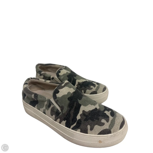 Shoes Flats By Steve Madden In Camouflage Print, Size: 6.5