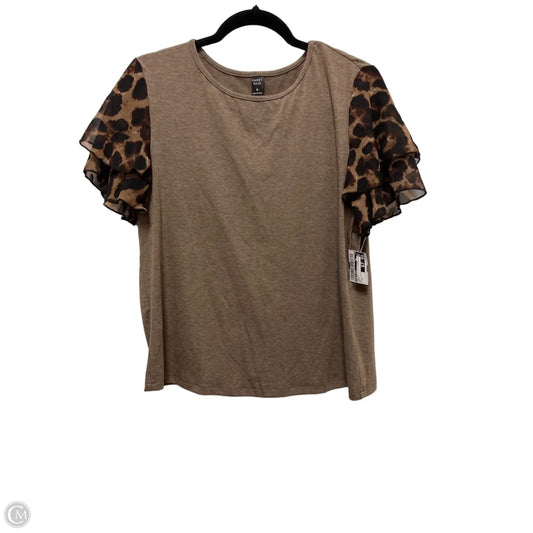 Top Short Sleeve By Emery Rose In Brown, Size: M