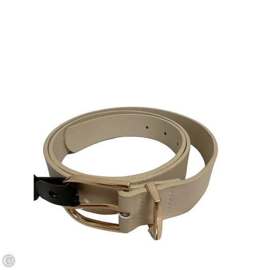 Belt By Clothes Mentor, Size:
