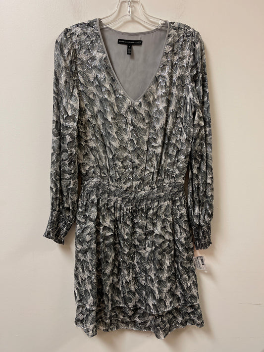 Dress Casual Short By White House Black Market In Silver, Size: S