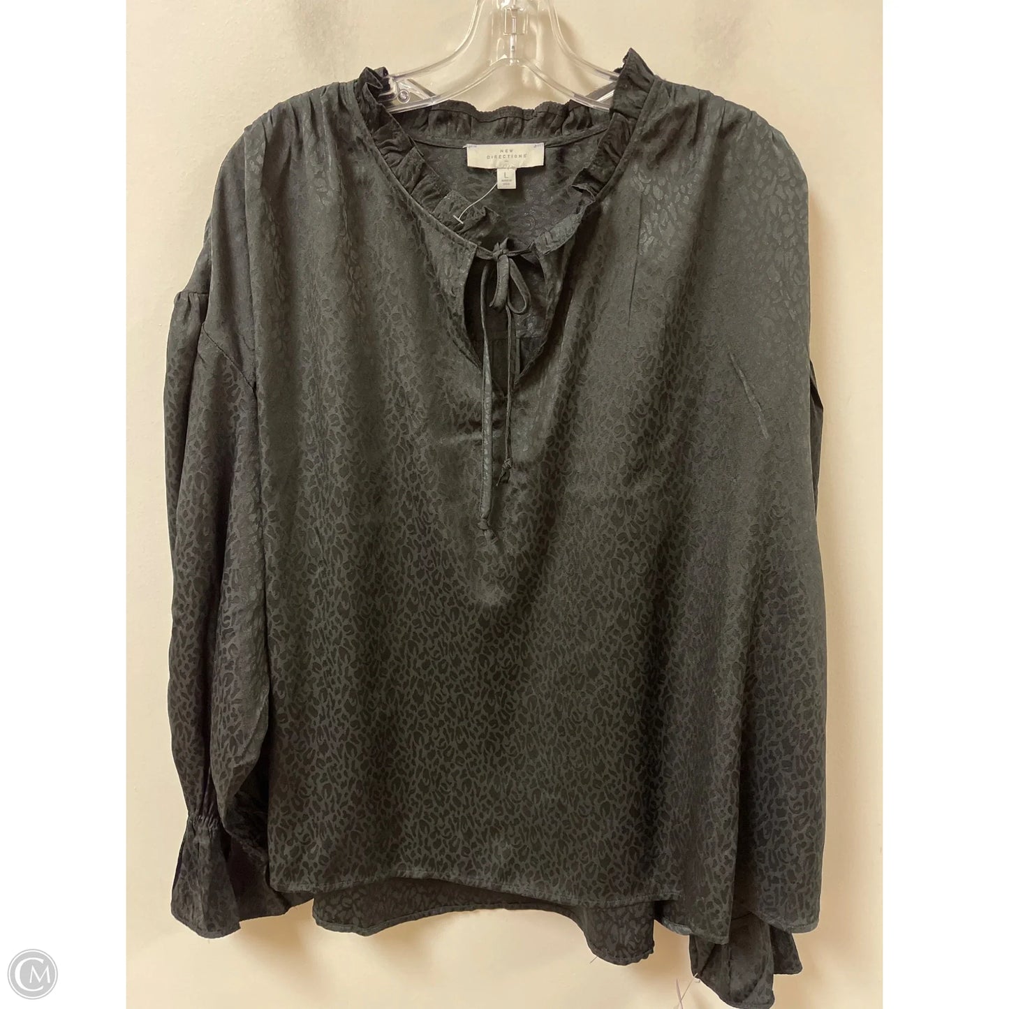 Top Long Sleeve By New Directions In Black, Size: L