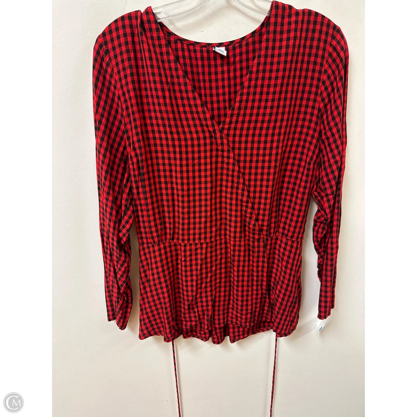 Top Long Sleeve By Old Navy In Black & Red, Size: L