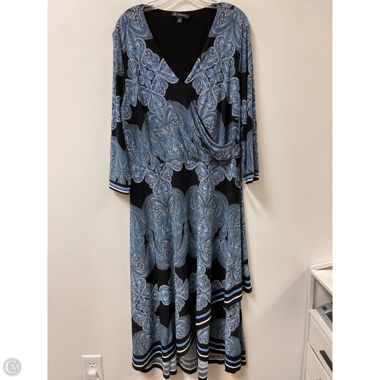 Dress Casual Short By Inc In Black & Blue, Size: 2x