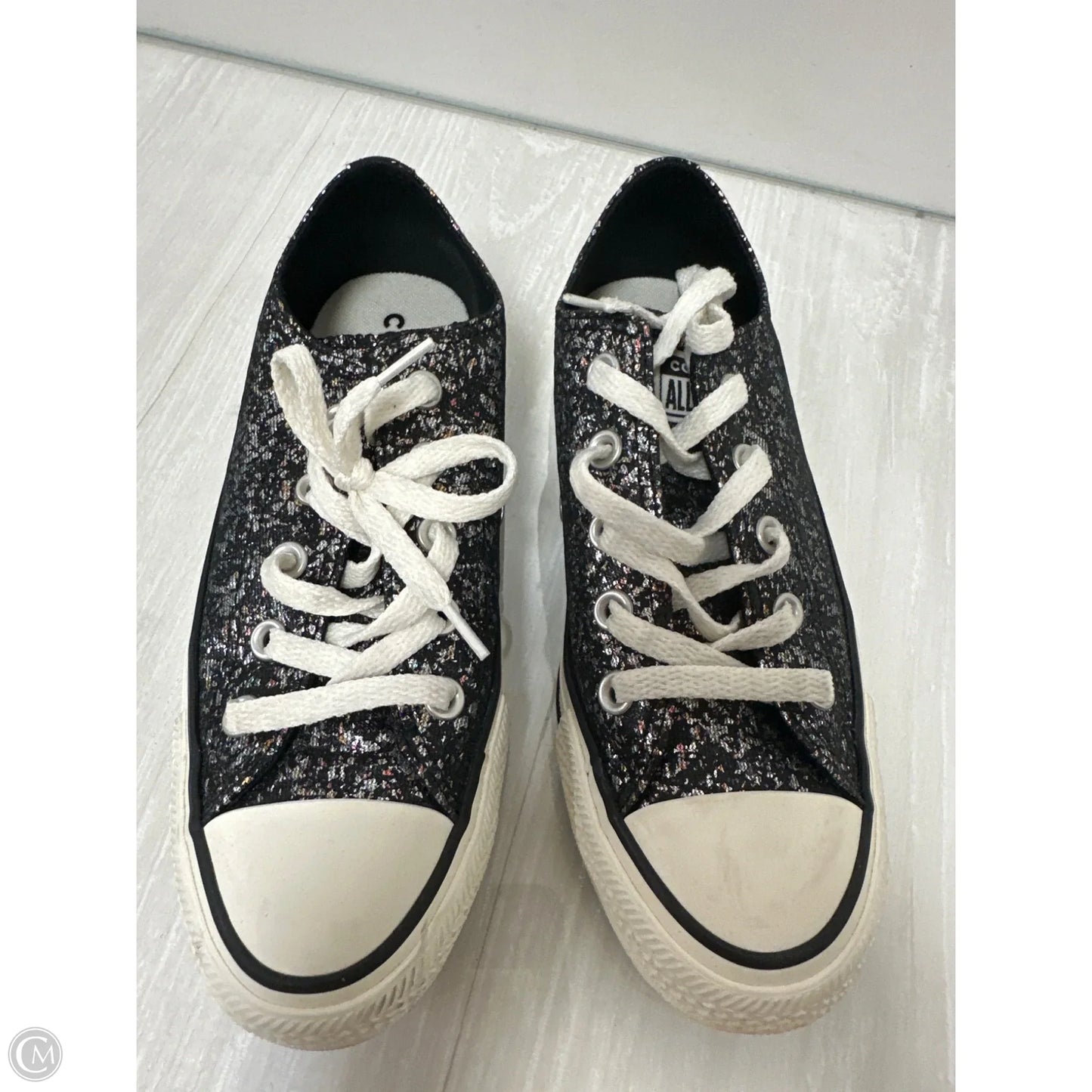 Shoes Sneakers By Converse In Black & Silver, Size: 6