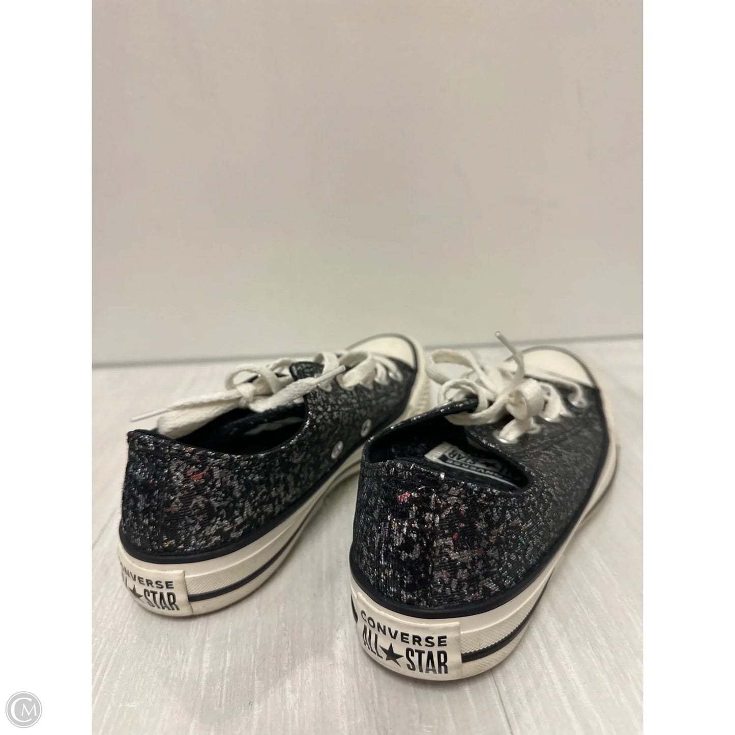 Shoes Sneakers By Converse In Black & Silver, Size: 6