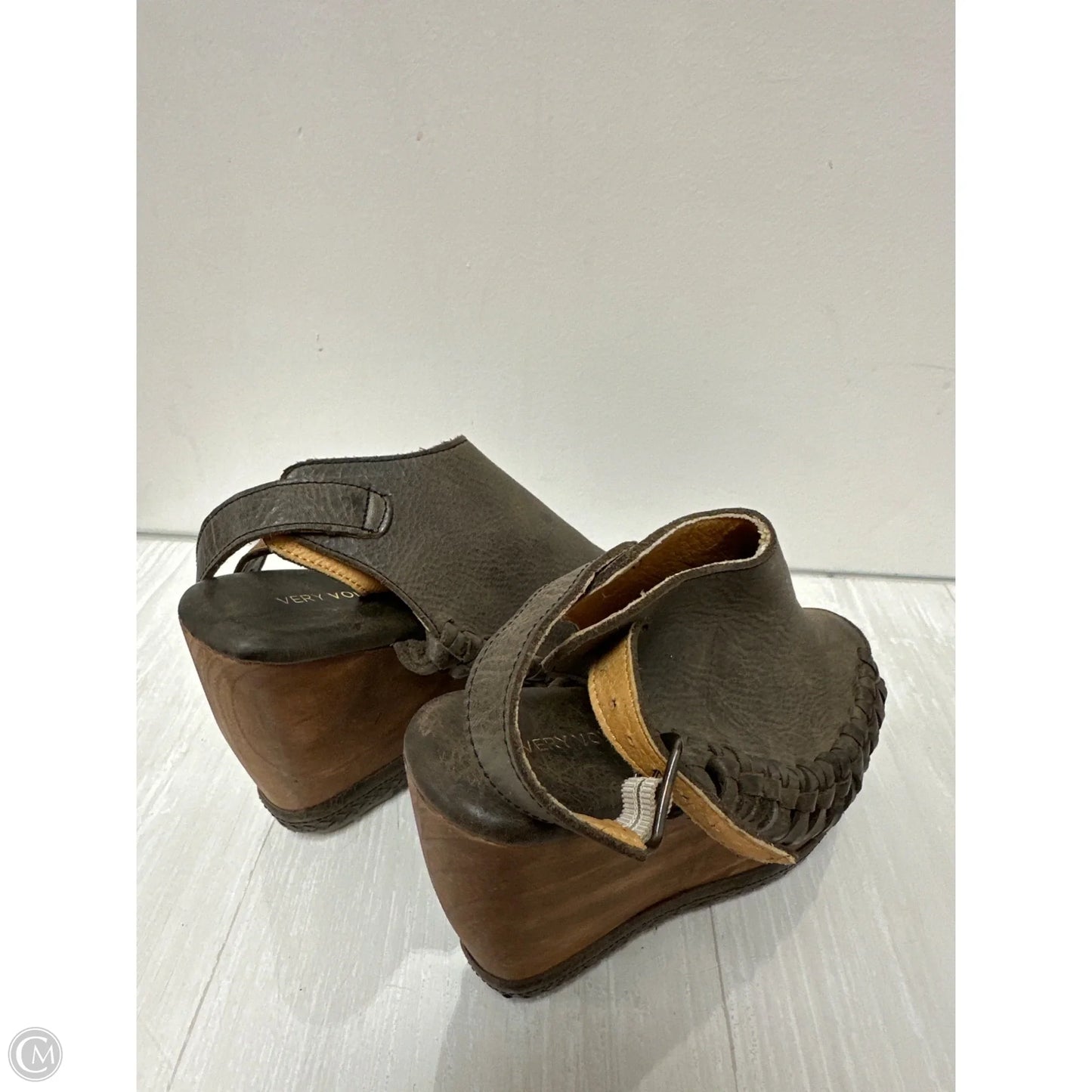 Sandals Heels Wedge By Very Volatile In Grey, Size: 8