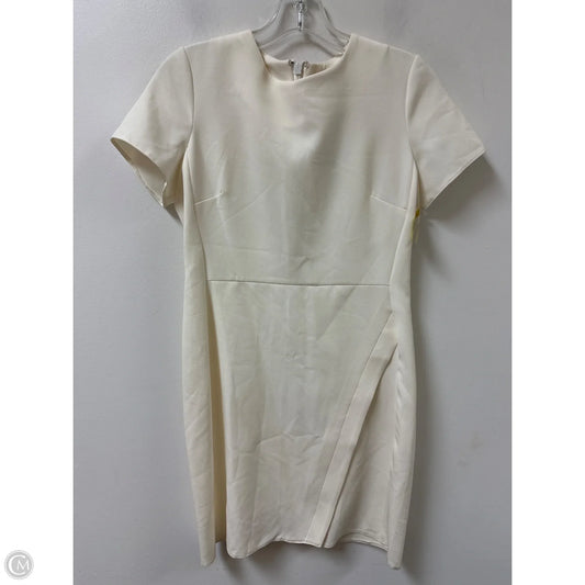 Dress Casual Short By Top Shop In Cream, Size: M