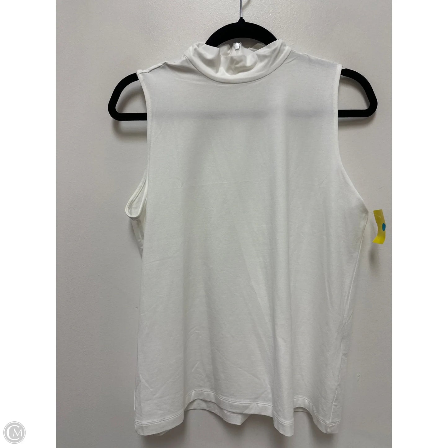 Top Sleeveless By Chicos In White, Size: L