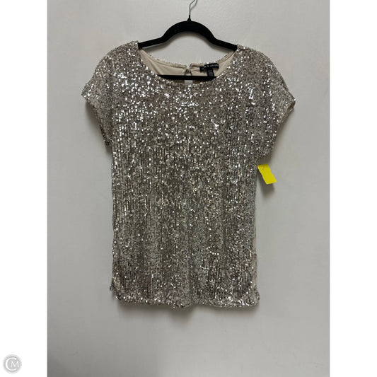 Top Short Sleeve By Cable And Gauge In Silver, Size: M