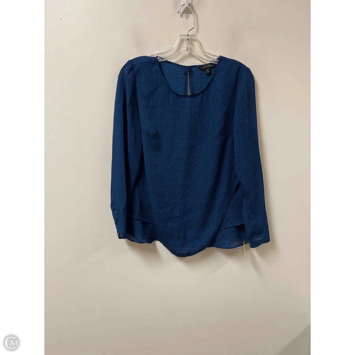 Top Long Sleeve By Banana Republic In Black & Blue, Size: Xs