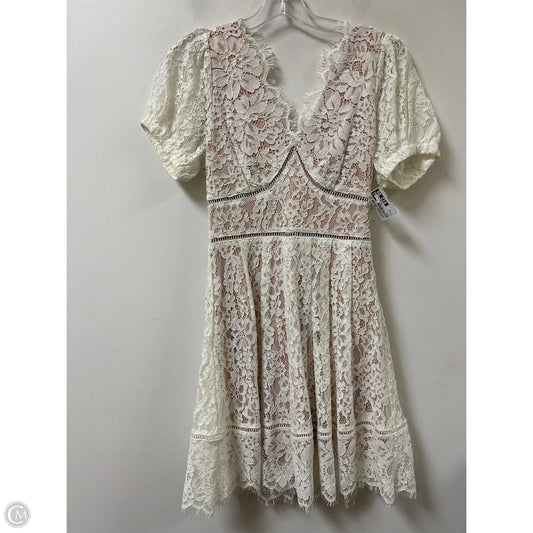 Dress Casual Short By Skies Are Blue In White, Size: Xs