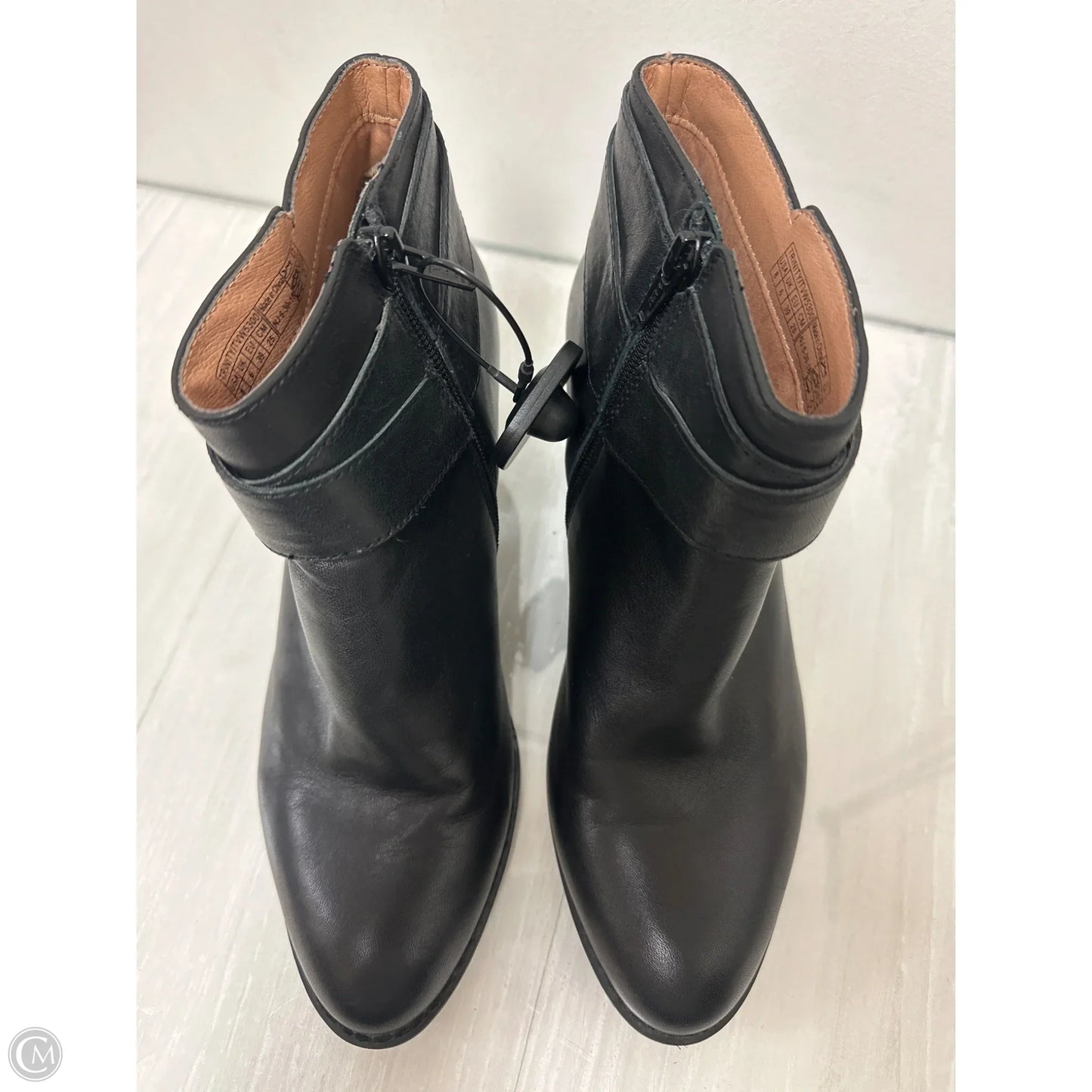 Boots Ankle Heels By Vionic In Black, Size: 8