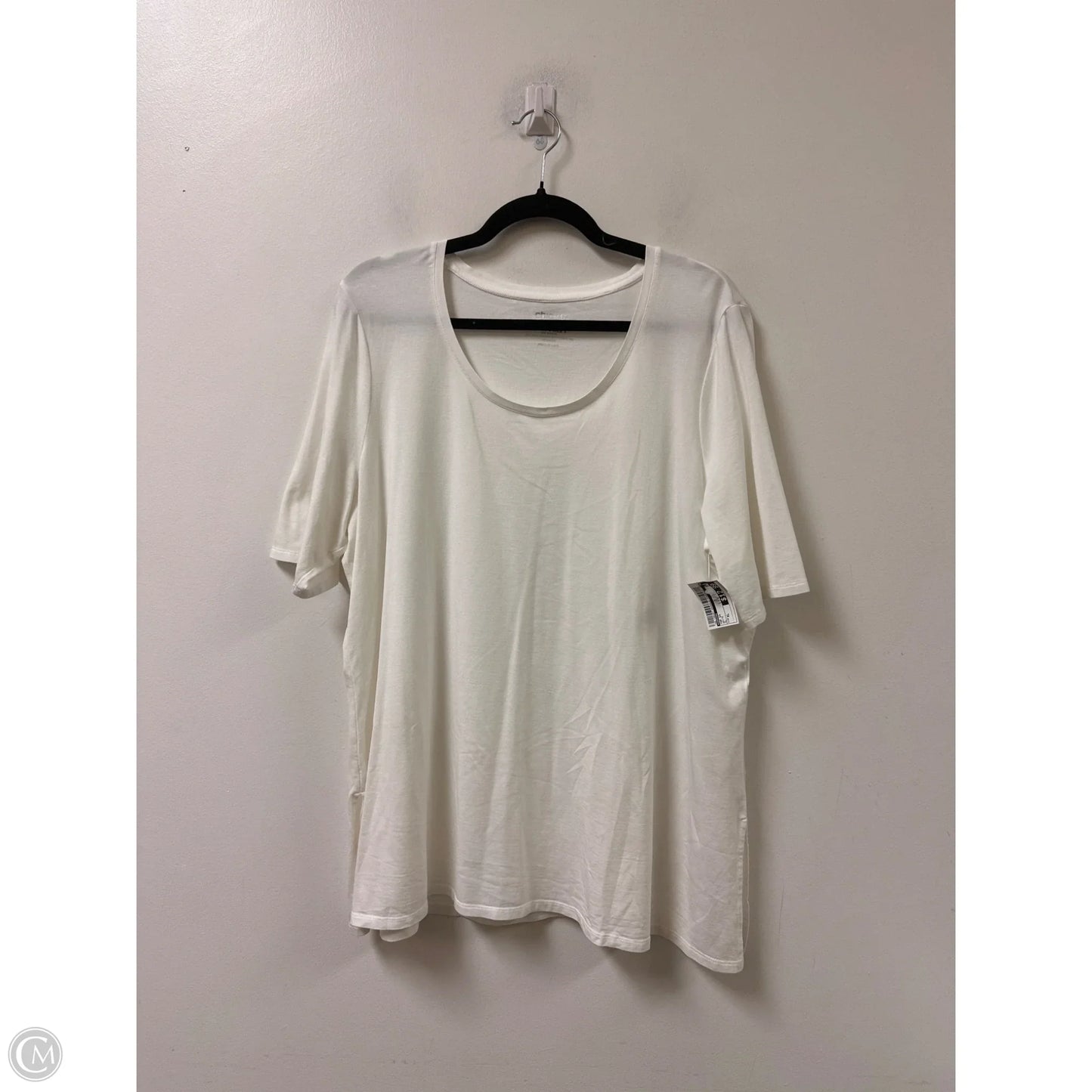 Top Short Sleeve By Chicos In White, Size: Xl