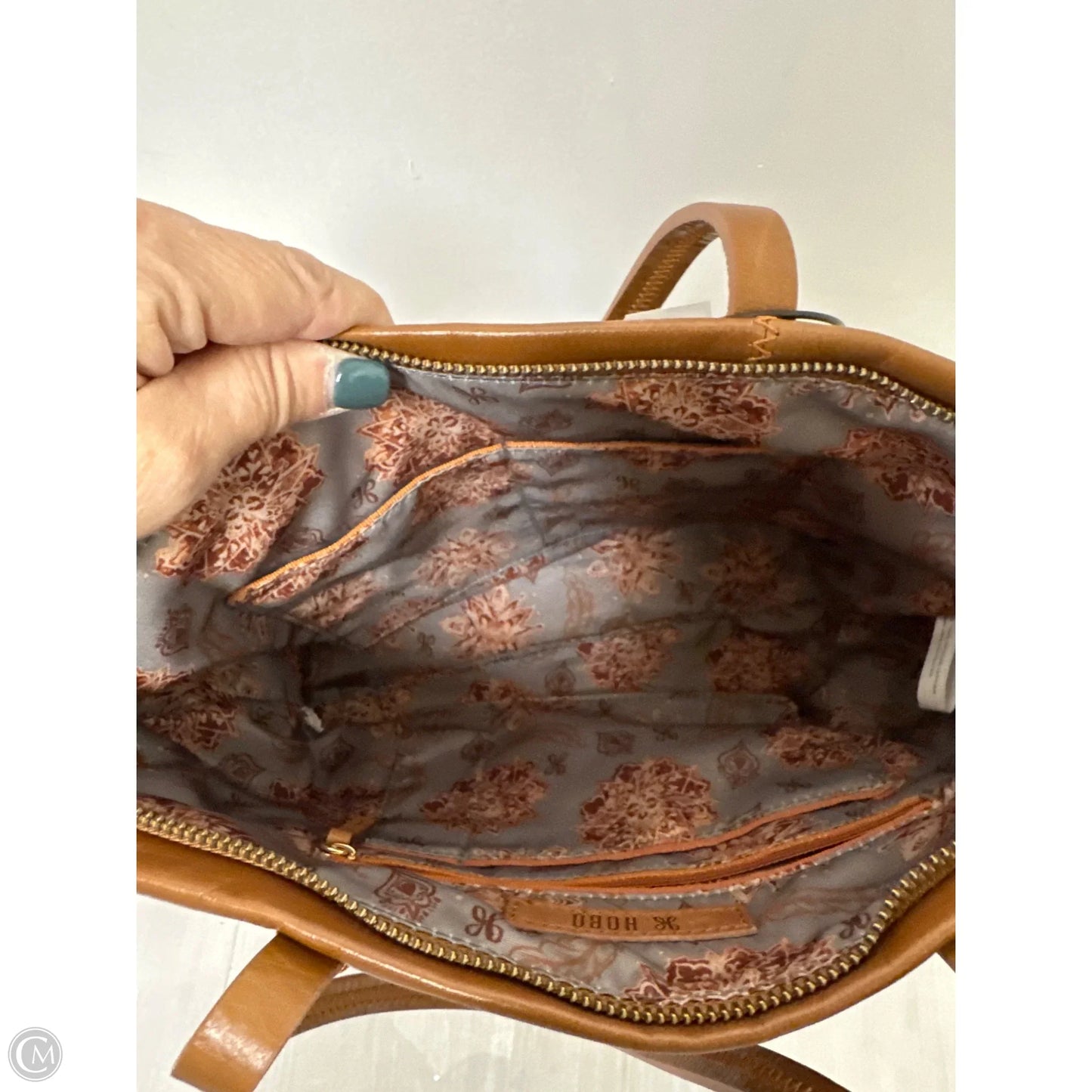 Handbag Leather By Hobo Intl, Size: Medium