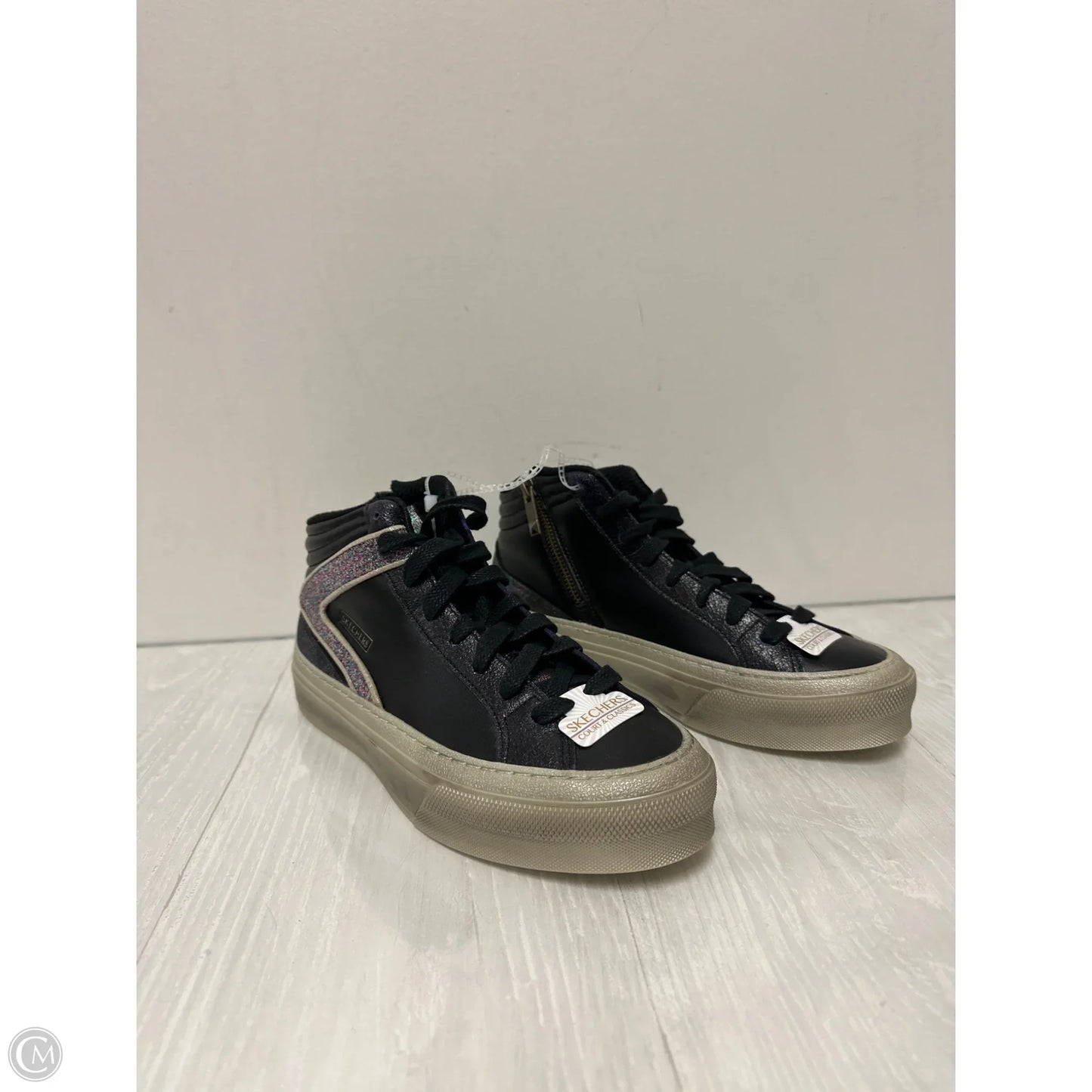 Shoes Sneakers By Skechers In Black, Size: 8