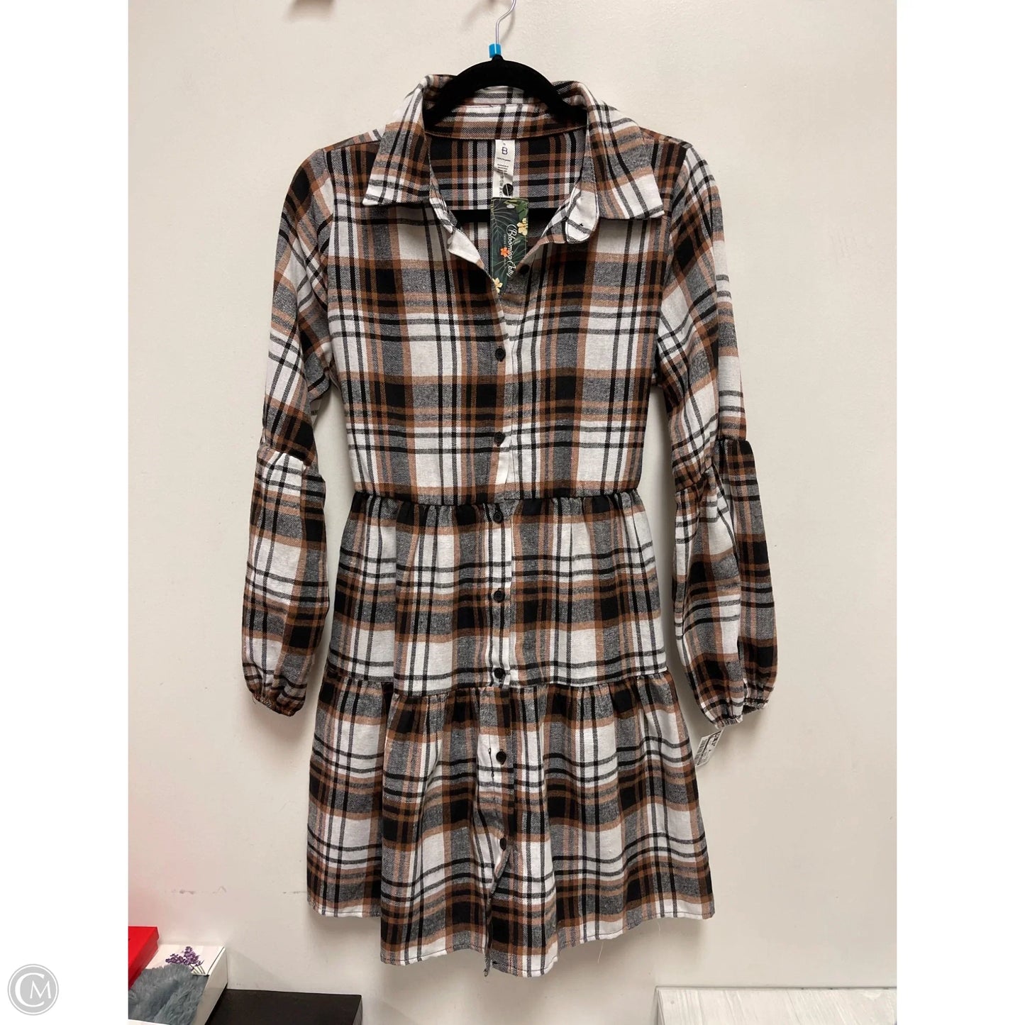 Dress Casual Short By Blooming Jelly In Black & Brown, Size: S