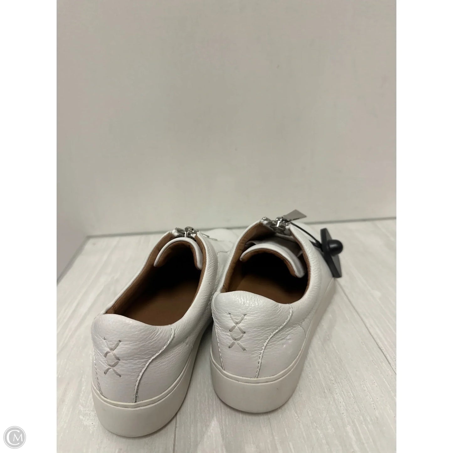 Shoes Designer By Frye In White, Size: 6.5