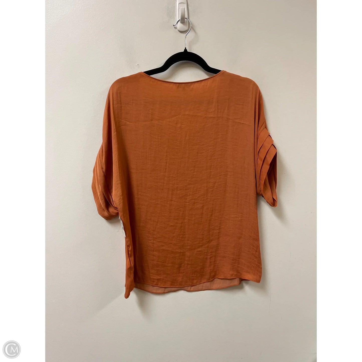 Top Short Sleeve By Naked Zebra In Orange, Size: S