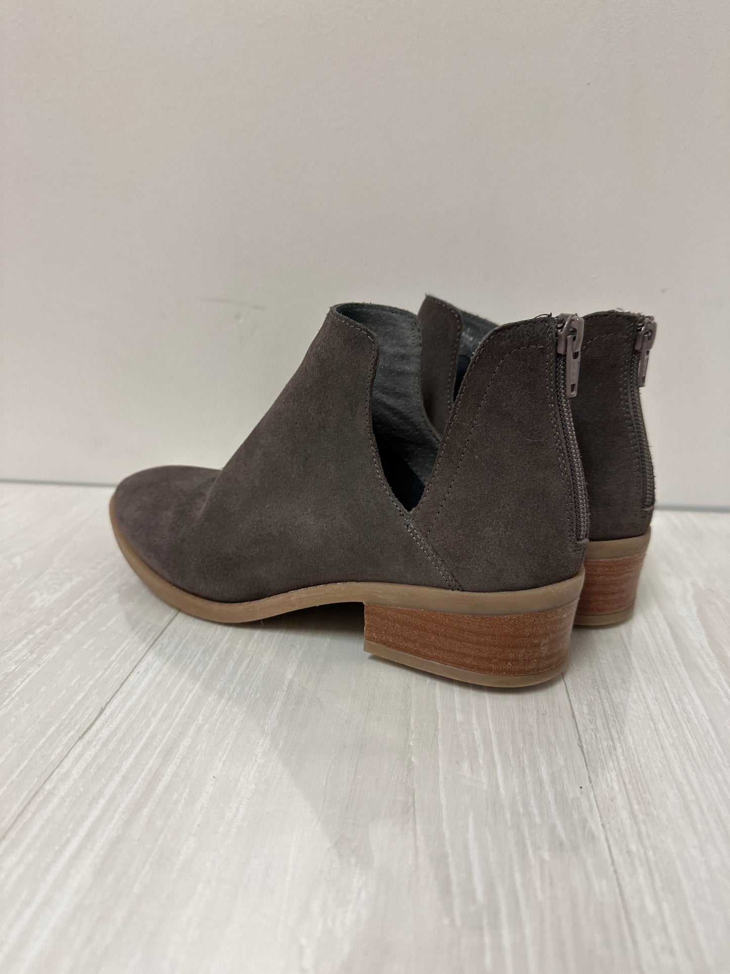 Boots Ankle Heels By Steve Madden In Taupe, Size: 8