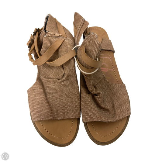 Sandals Flats By Blowfish In Brown, Size: 10