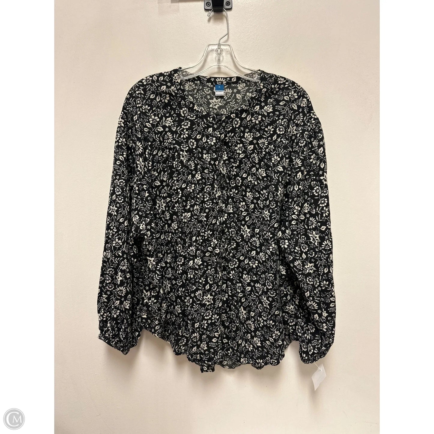 Top Long Sleeve By Old Navy In Black & Cream, Size: Xl