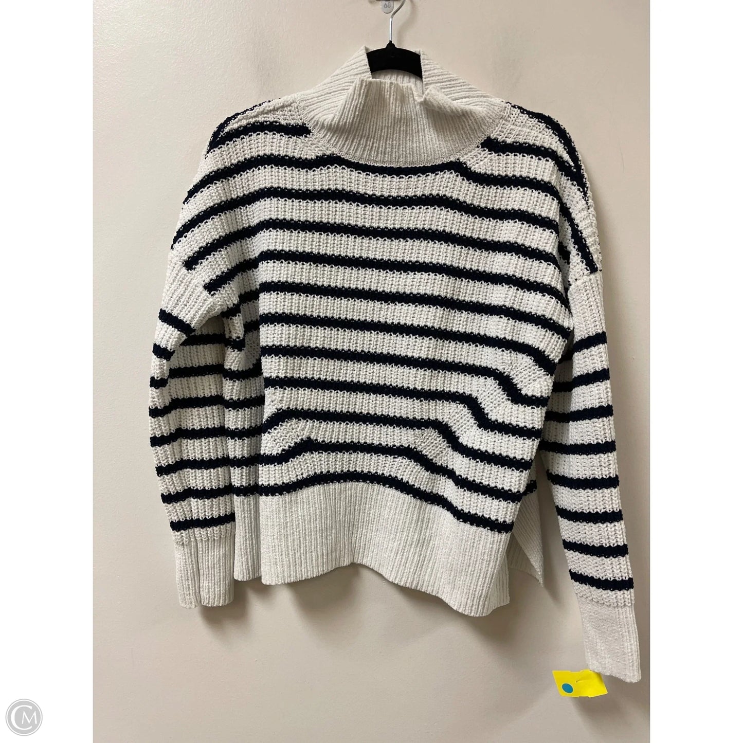 Sweater By Crown And Ivy In Blue & White, Size: M