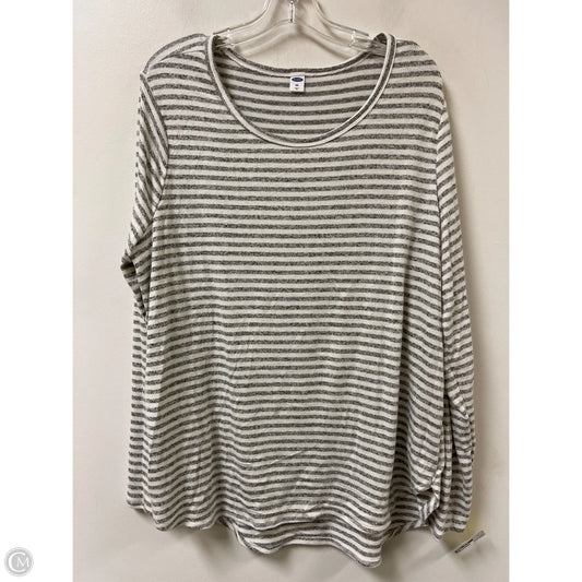Top Long Sleeve By Old Navy In Grey & White, Size: 1x