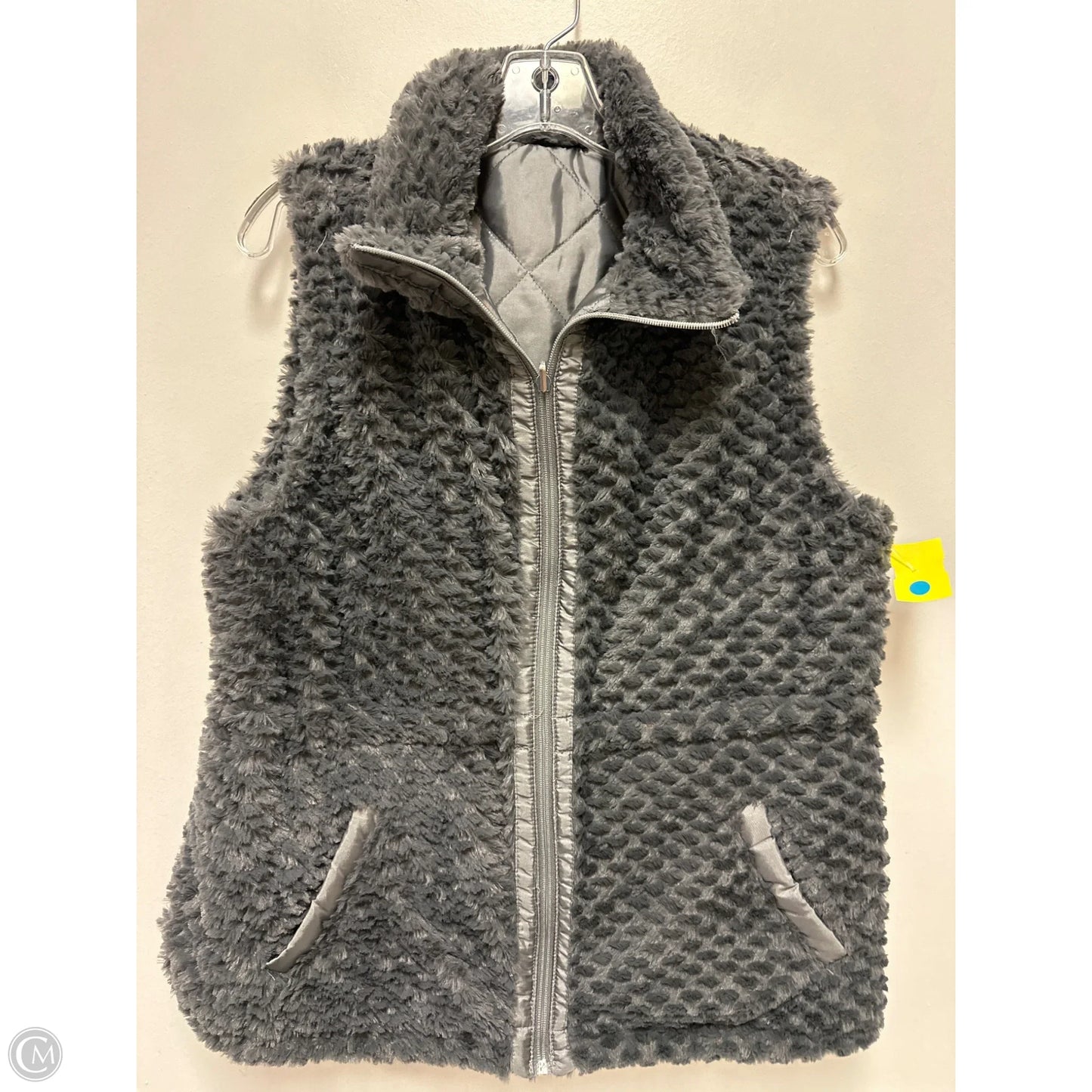 Vest Faux Fur & Sherpa By Clothes Mentor In Grey, Size: L