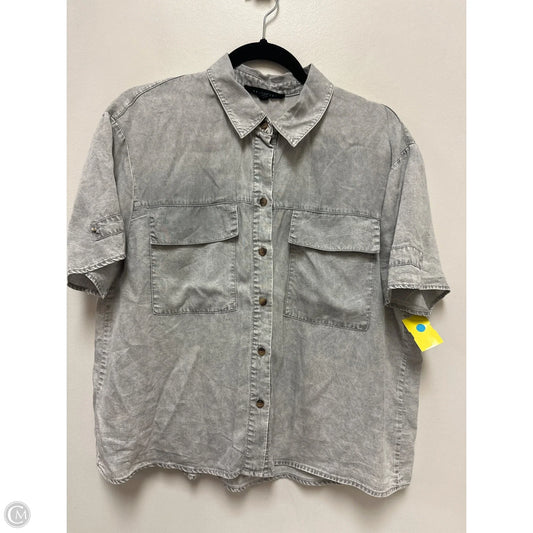 Blouse Short Sleeve By Jane And Delancey In Grey, Size: L