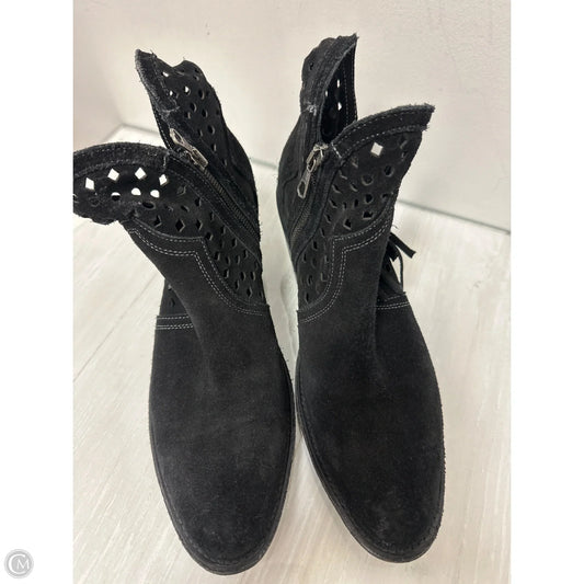 Boots Ankle Heels By Shyanne In Black, Size: 9.5