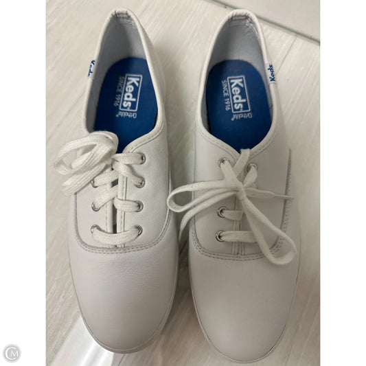 Shoes Flats By Keds In White, Size: 9