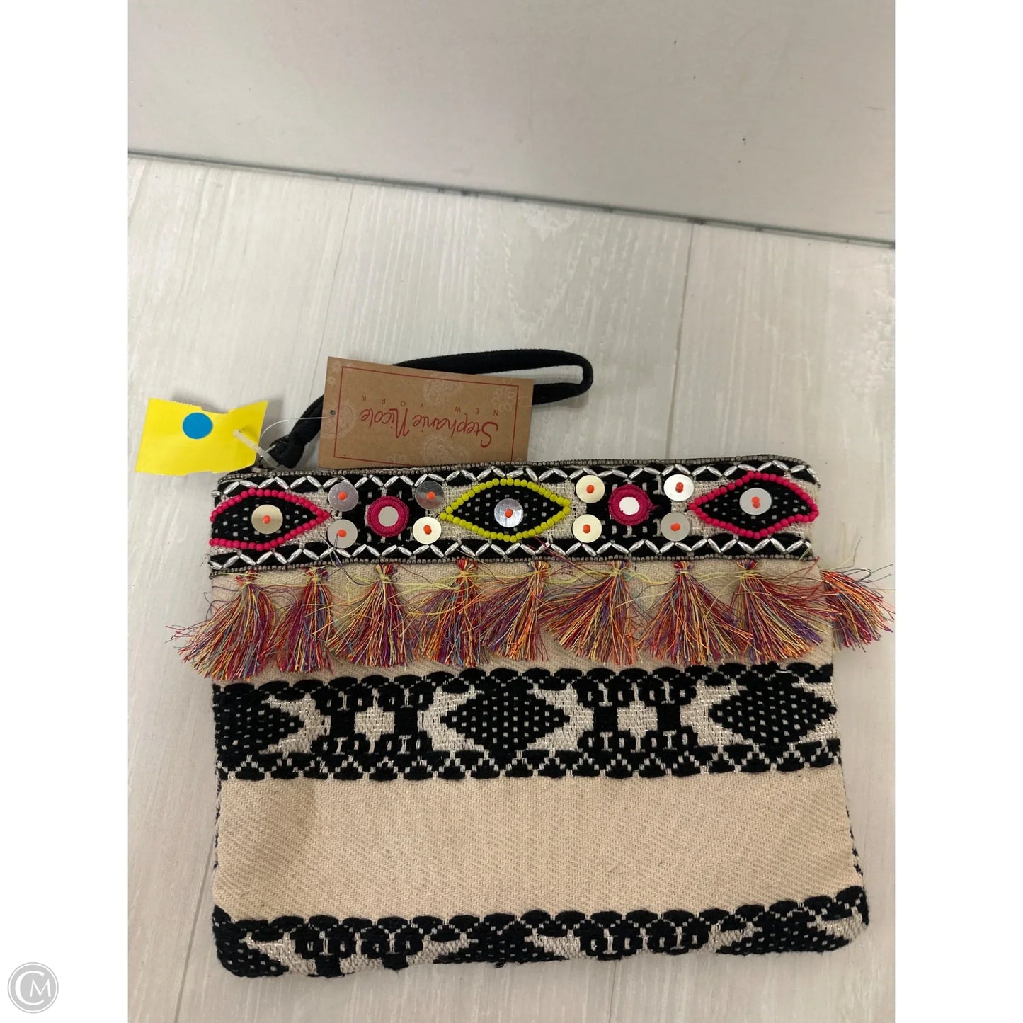 Wristlet By Clothes Mentor, Size: Medium