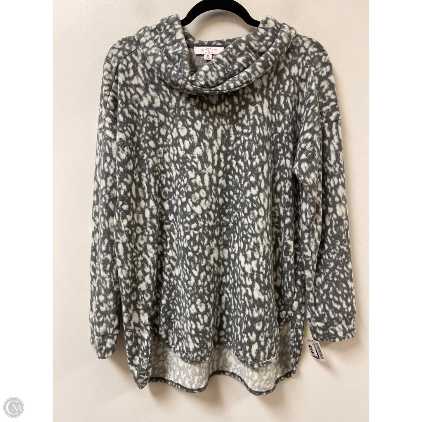 Sweater By New Directions In Grey, Size: M