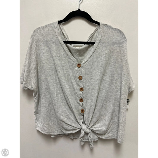 Blouse Short Sleeve By Entro In Grey, Size: M